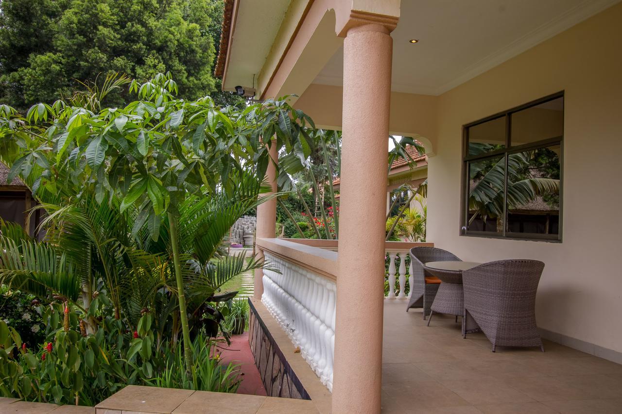 Tuzza Hotel Bushenyi Exterior foto