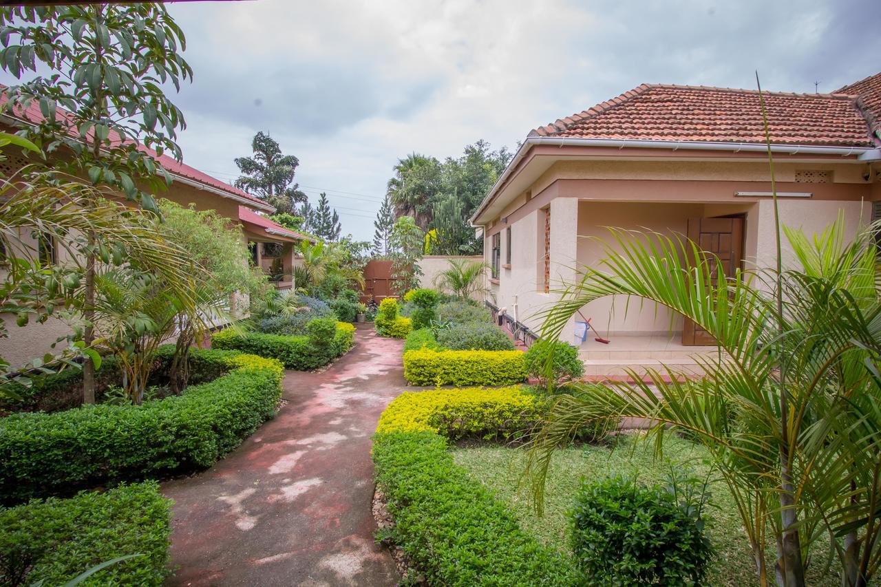 Tuzza Hotel Bushenyi Exterior foto