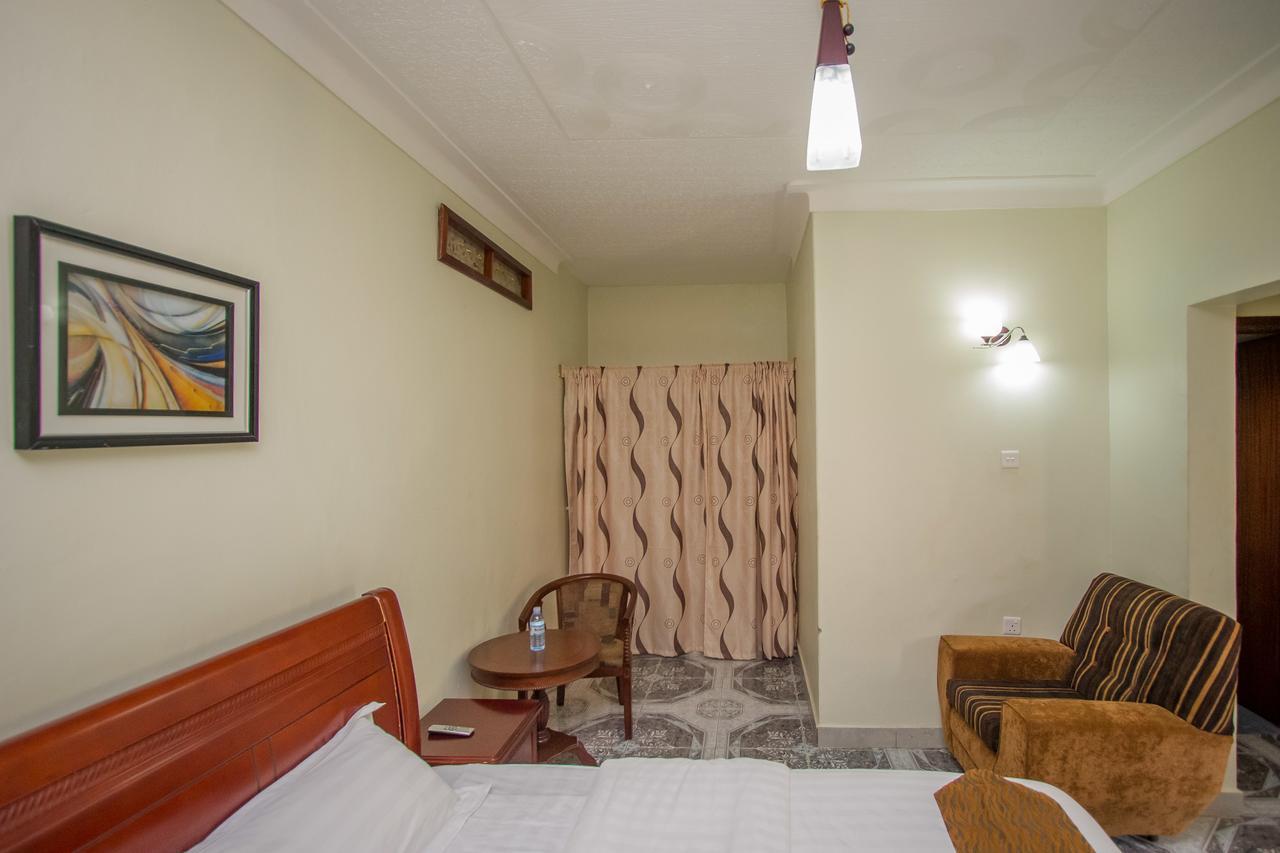 Tuzza Hotel Bushenyi Exterior foto
